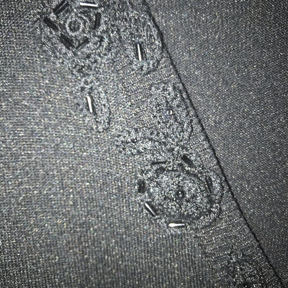 Top - Picture 3 of 5